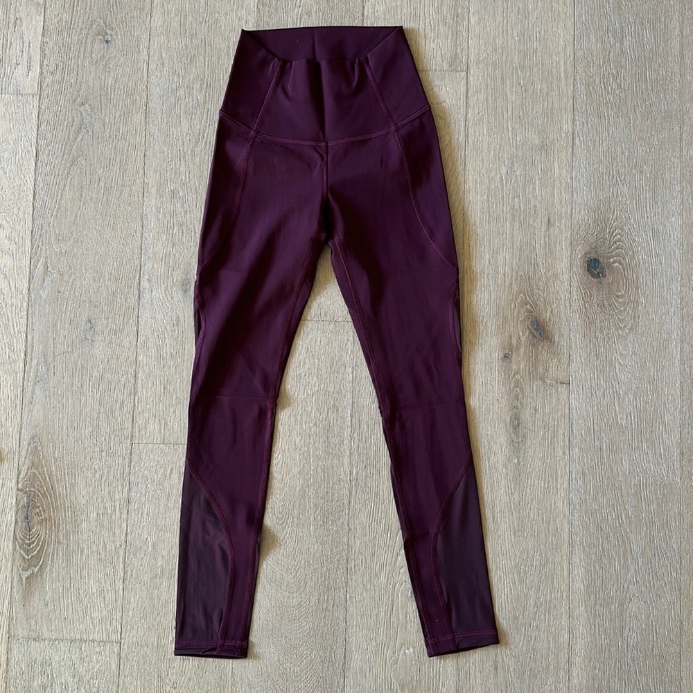 EUC wunder under chiffon mesh cassis size 2 lululemon